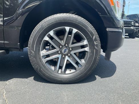Certified 2022 Ford F150 XL w/ STX Appearance Package AWD/4WD image 10