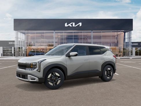 New 2027 Kia Seltos LX FWD image 2