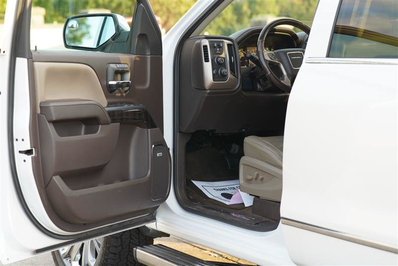 Used 2016 GMC Sierra 1500 Denali w/ Denali Ultimate Package AWD/4WD image 44