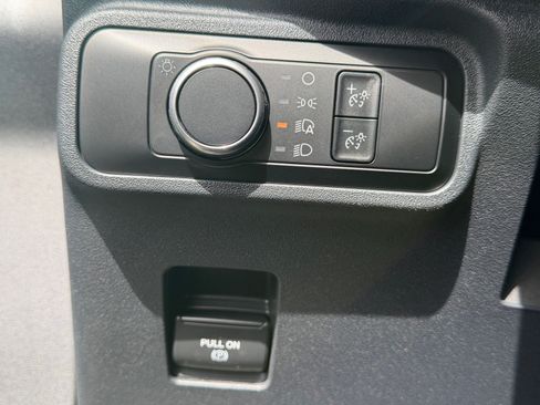 Used 2024 Ford Bronco Everglades AWD/4WD image 11