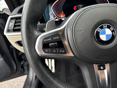 Used 2020 BMW 330i 330i w/ M Sport Package image 18
