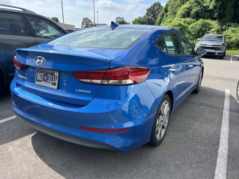 Used 2017 Hyundai Elantra Limited w/ Limited Tech Package 08 FWD image 2