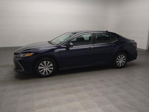 Used 2021 Toyota Camry LE FWD image 2