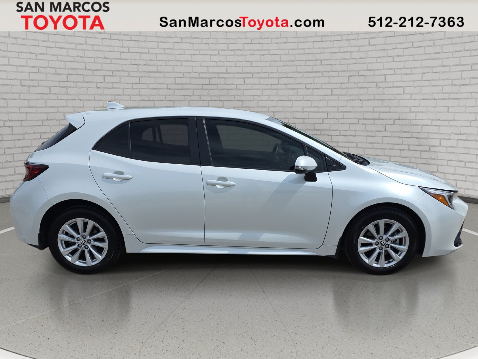 Used 2023 Toyota Corolla SE FWD image 5