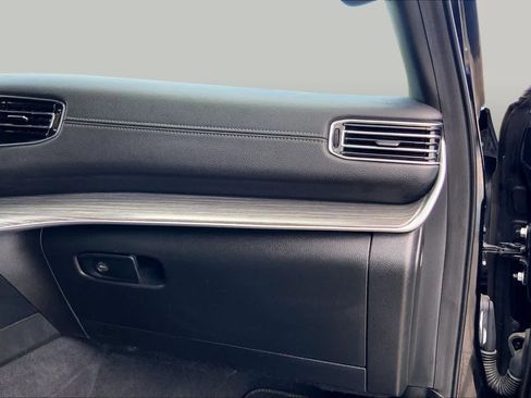 Used 2024 Jeep Wagoneer Series II w/ Flexible Seating Group RWD image 18