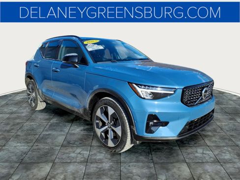 Certified 2023 Volvo XC40 B5 Plus w/ Driver Assist Package image 1