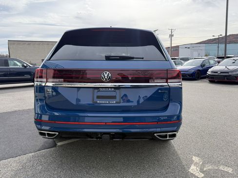 Used 2025 Volkswagen Atlas SEL Premium R-Line image 4