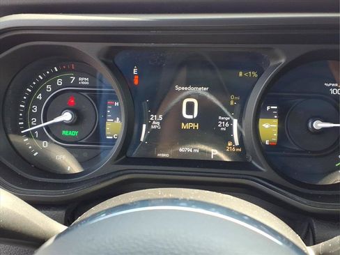 Used 2024 Jeep Wrangler Unlimited Sahara AWD/4WD image 14