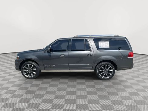 Used 2016 Lincoln Navigator L Reserve AWD/4WD image 10