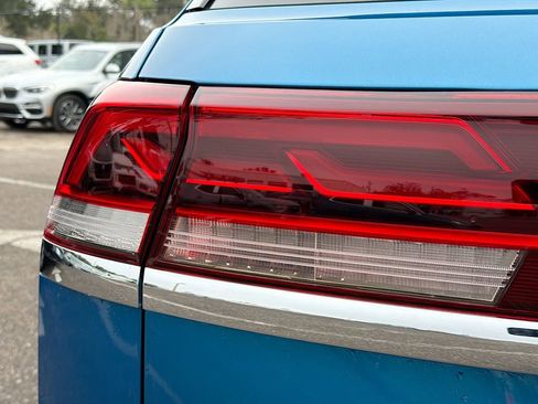 Used 2024 Volkswagen Atlas Cross Sport SEL image 10