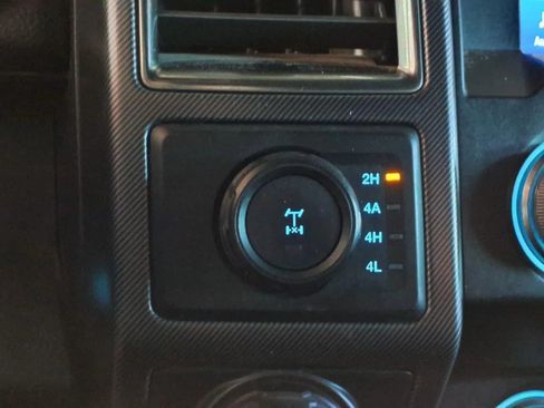 Used 2019 Ford F150 Raptor w/ Equipment Group 802A Luxury AWD/4WD image 24