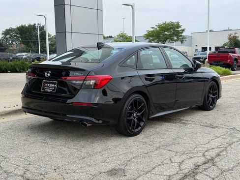 Used 2023 Honda Civic Sport image 3