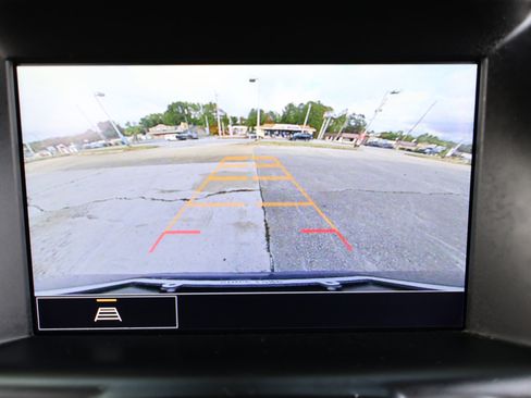 Used 2022 GMC Terrain SLE w/ Driver Convenience Package image 43