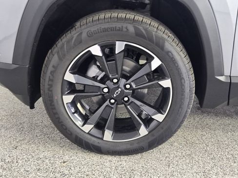 New 2026 Chevrolet Equinox RS w/ Convenience Package III FWD image 13
