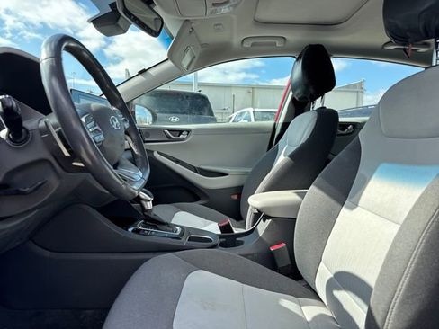 Used 2020 Hyundai Ioniq SEL image 13