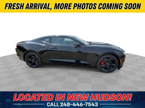 Used 2023 Chevrolet Camaro LT w/ Technology Package RWD image 3