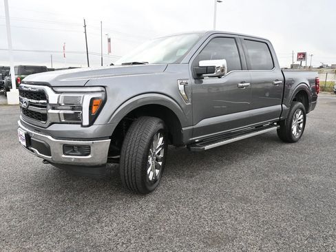 New 2025 Ford F150 Lariat w/ Equipment Group 501A Mid image 8