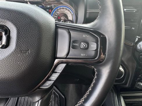Used 2022 RAM 1500 Limited w/ Body-Colour Bumper Group image 17