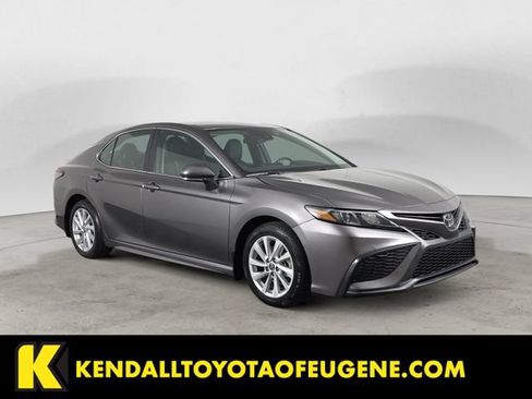 Used 2024 Toyota Camry SE FWD image 7