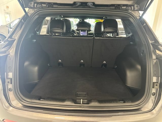 Used 2023 Jeep Compass Trailhawk AWD/4WD image 28