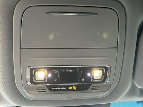 Used 2024 Lincoln Nautilus Reserve image 24