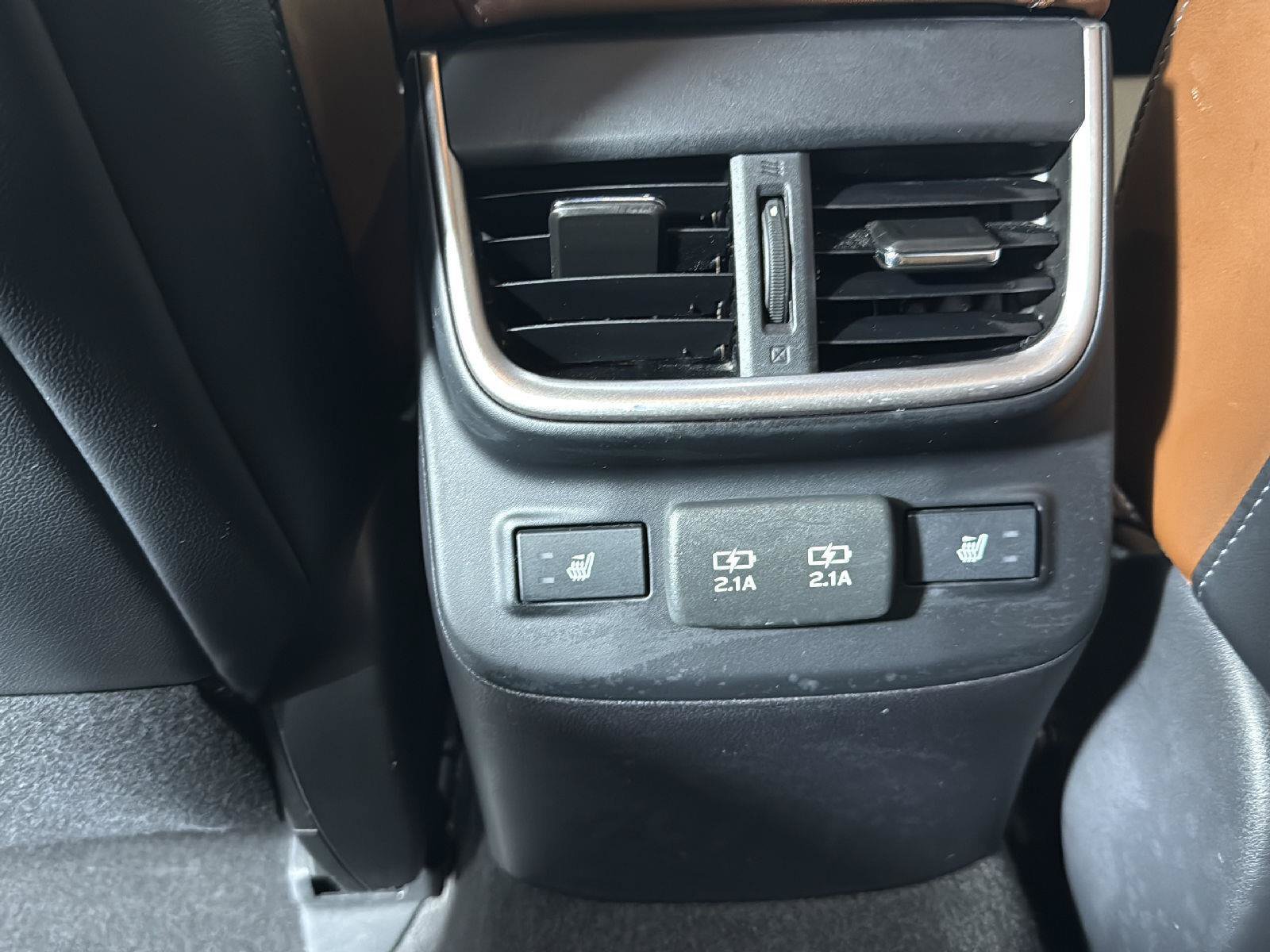 Used 2020 Subaru Outback Touring AWD/4WD image 22