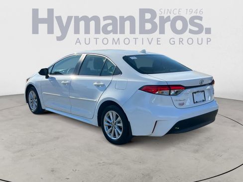 Used 2023 Toyota Corolla LE w/ LE Convenience Package FWD image 6