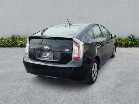 Used 2014 Toyota Prius Four image 6