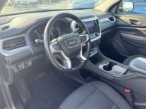 Used 2020 GMC Acadia SLE w/ Driver Convenience Package image 10