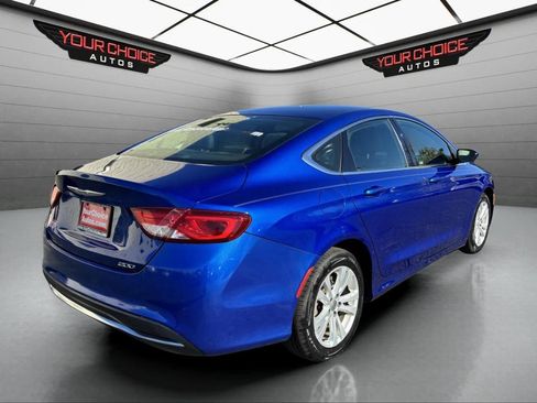 Used 2015 Chrysler 200 Limited image 5
