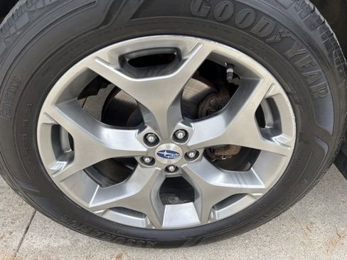 Used 2017 Subaru Forester 2.5i Touring image 9