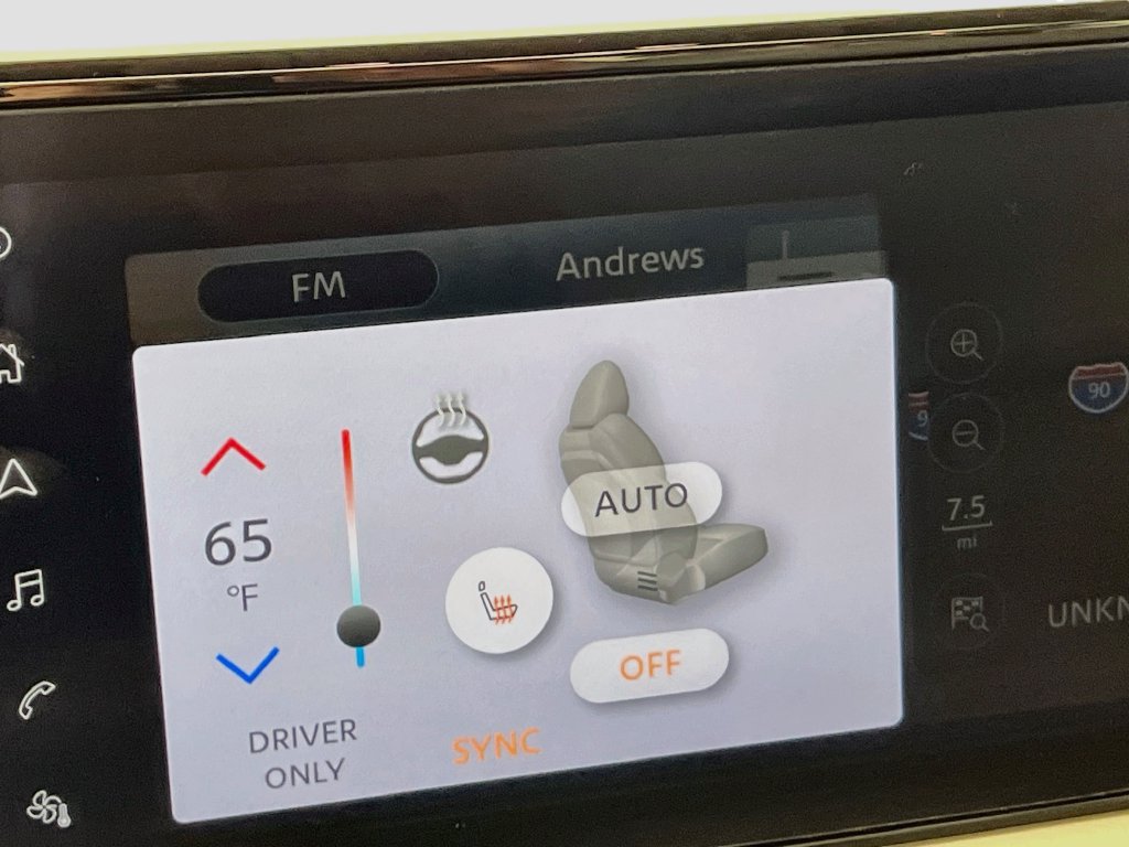 Used 2023 Nissan Ariya AWD image 19