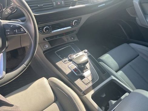 Used 2020 Audi Q5 2.0T Premium Plus w/ Premium Plus Package AWD/4WD image 25