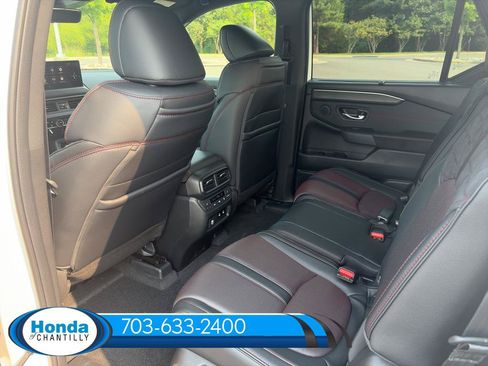 New 2026 Honda Pilot Black Edition image 31