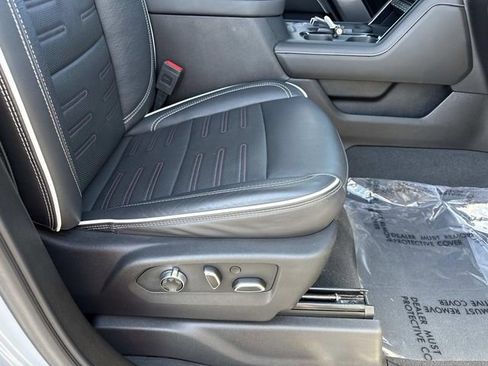 Used 2024 GMC Sierra 2500 AT4X AWD/4WD image 14