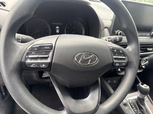 Used 2023 Hyundai Kona SE FWD image 10