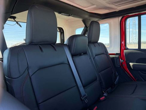 New 2026 Jeep Wrangler Unlimited Rubicon image 22