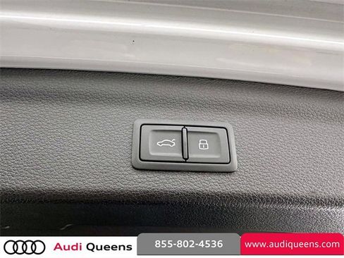 Certified 2022 Audi Q3 2.0T Premium Plus w/ Premium Plus Package image 11