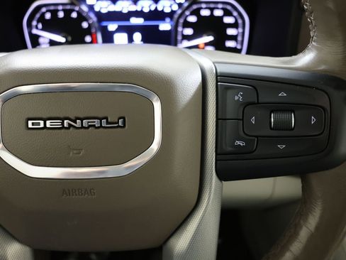 Used 2021 GMC Yukon Denali w/ Denali Premium Package AWD/4WD image 30