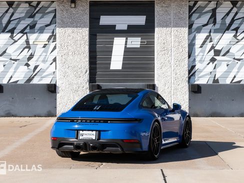 Used 2025 Porsche 911 Carrera 4 GTS image 18