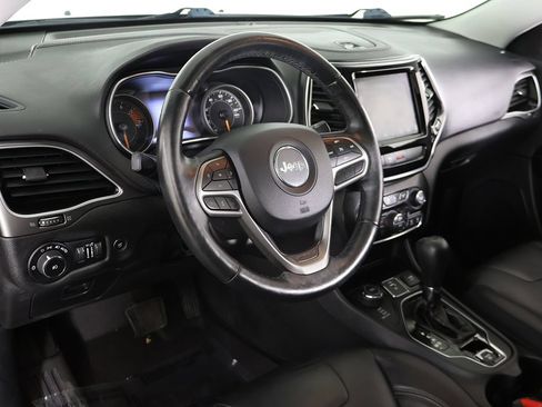 Used 2019 Jeep Cherokee Limited AWD/4WD image 28