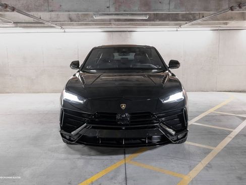 Used 2024 Lamborghini Urus S image 3