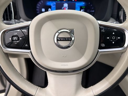 Used 2023 Volvo XC60 T8 Ultimate AWD/4WD image 27