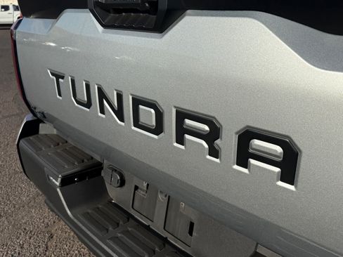Used 2025 Toyota Tundra SR5 AWD/4WD image 11