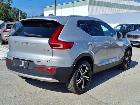 Used 2025 Volvo XC40 B5 Core w/ Protection Package Premier image 7