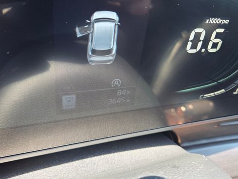 Used 2025 Kia Sportage EX FWD image 28