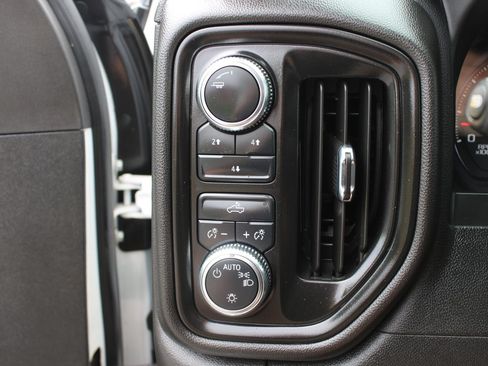 Used 2025 GMC Sierra 3500 Pro w/ Convenience Package AWD/4WD image 29
