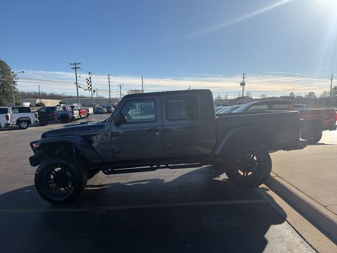 Used 2023 Jeep Gladiator Rubicon w/ LED Lighting Group image 8