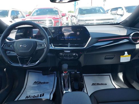 New 2026 Chevrolet Trax RS w/ Driver Confidence Package FWD image 15