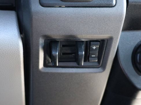 Used 2022 Ford F550 2WD Regular Cab Super Duty image 21